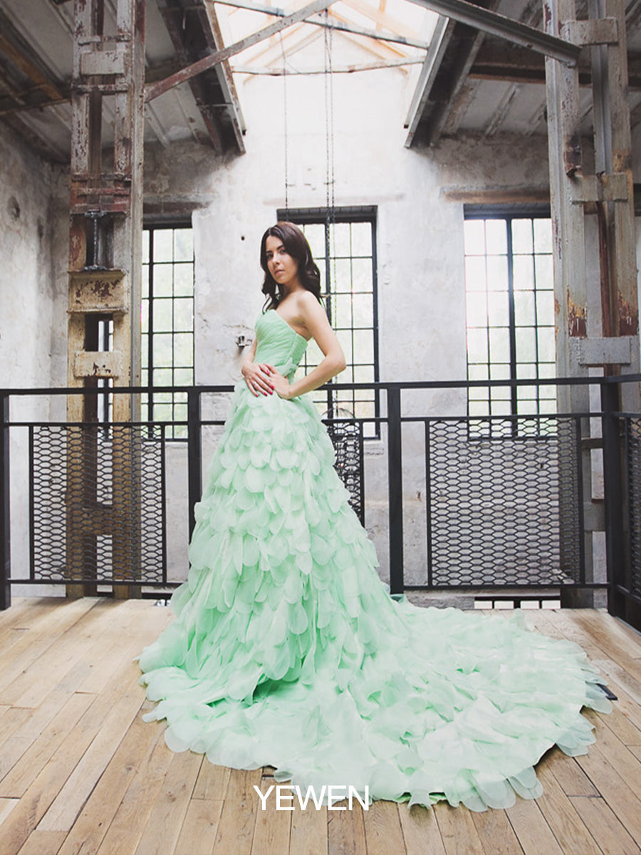 Flower Tiered One Shoulder Cocktail Maternity Dress 22w / PaleGreen