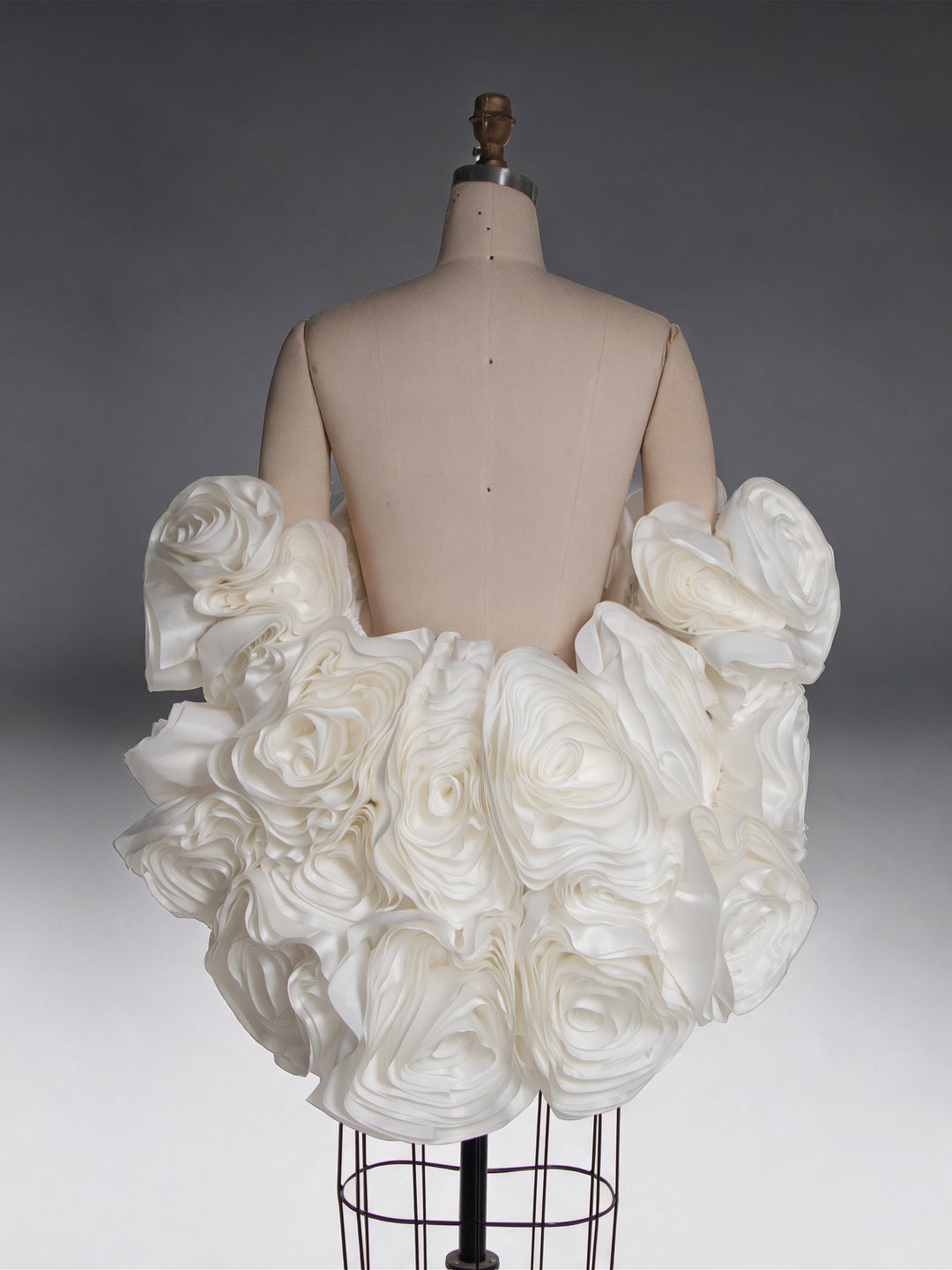 Handmade 3D Rose Short Cape for Engagement Photo Shoot Bridal Cape YW260328