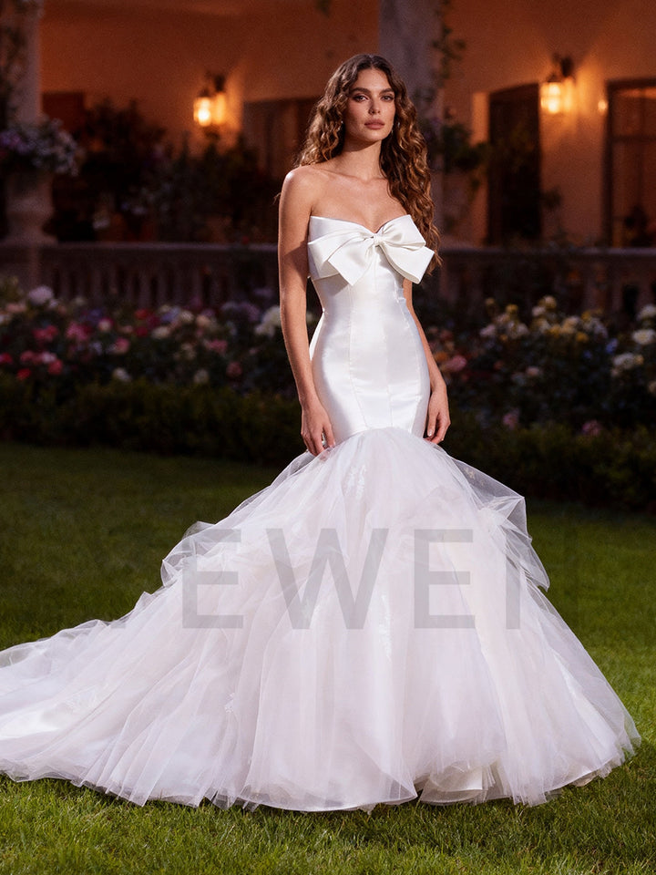 Satin Mermaid Wedding Dress with Fit and Flare Tulle Trail Gown for Bridal To Be 2025