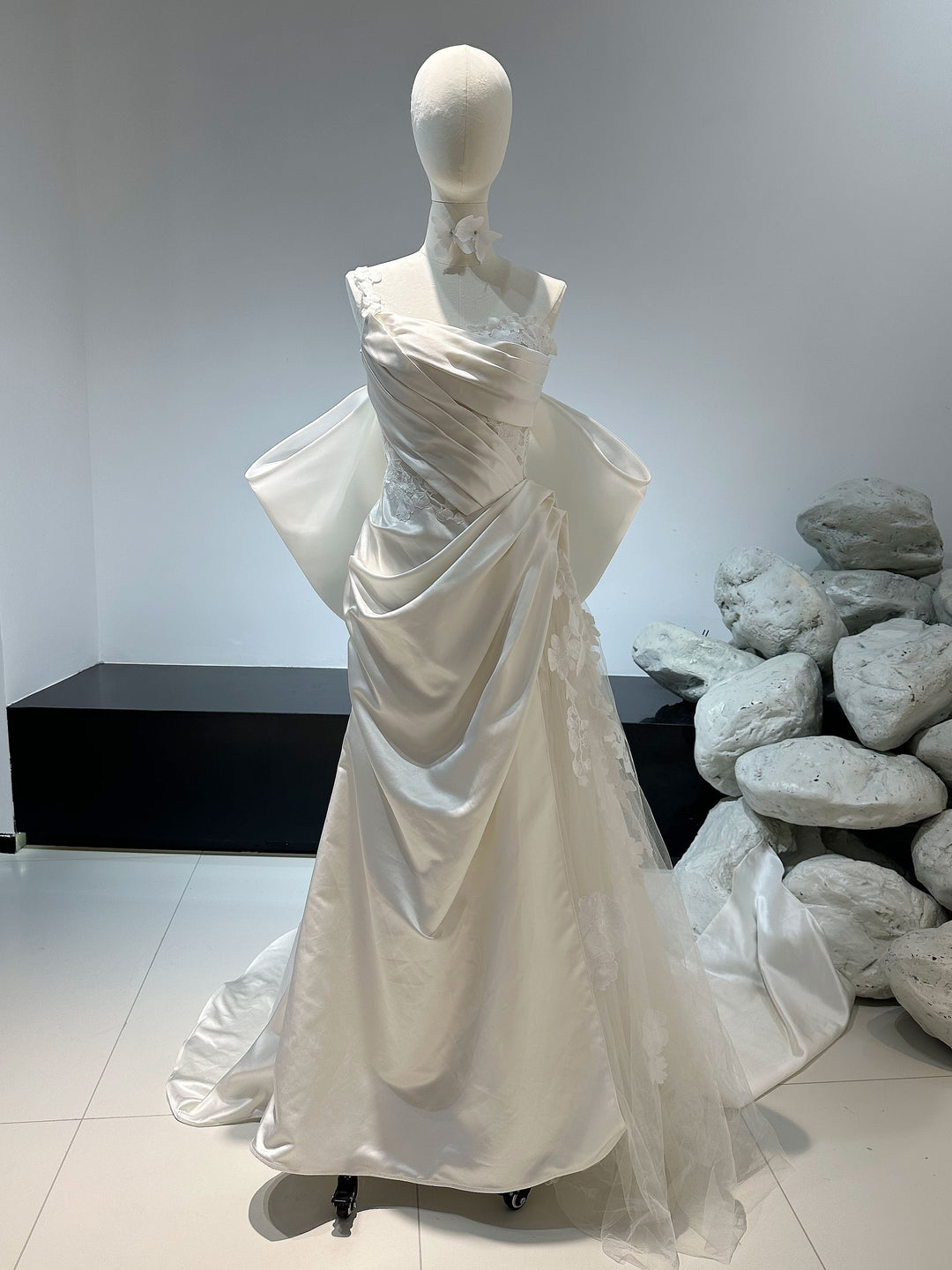 Ivory Satin Corset Wedding Bridal Dress Elegant Prom Party Dress YW0837 Ivory Satin Corset Wedding Bridal Dress Elegant Prom Party Dress YW0837