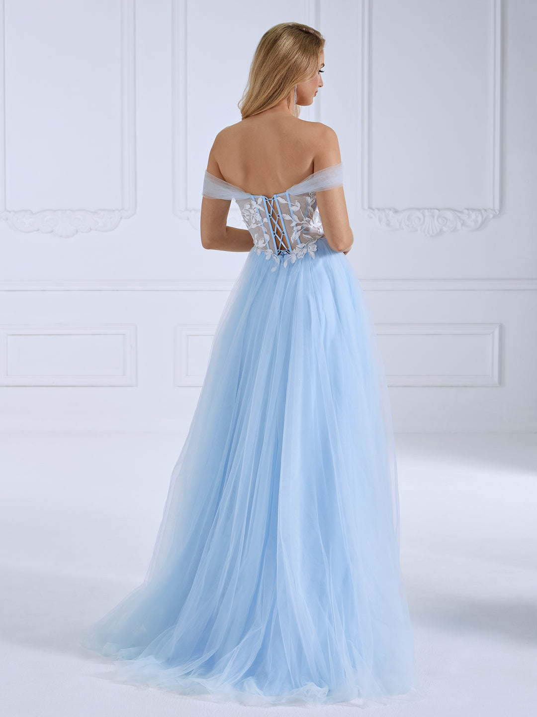 formal dress with leg split Velvi - Tatum Fitted Maxi Dress - Black