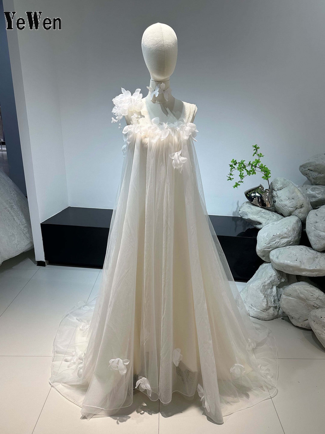 Bohemian Wedding Dresses Sleeveless A-Line Beach With Handmade Flower Bride Dress YW0832 Bohemian Wedding Dresses Sleeveless A-Line Beach With Handmade Flower Bride Dress YW0832