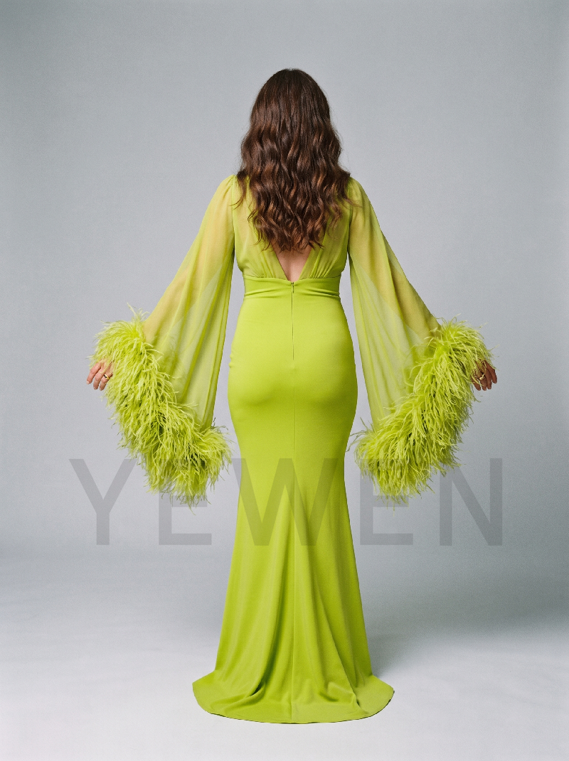 V-Neck Swimwear Fabric Maternity Photoshoot Gown with Feather Cuffs ZO269004