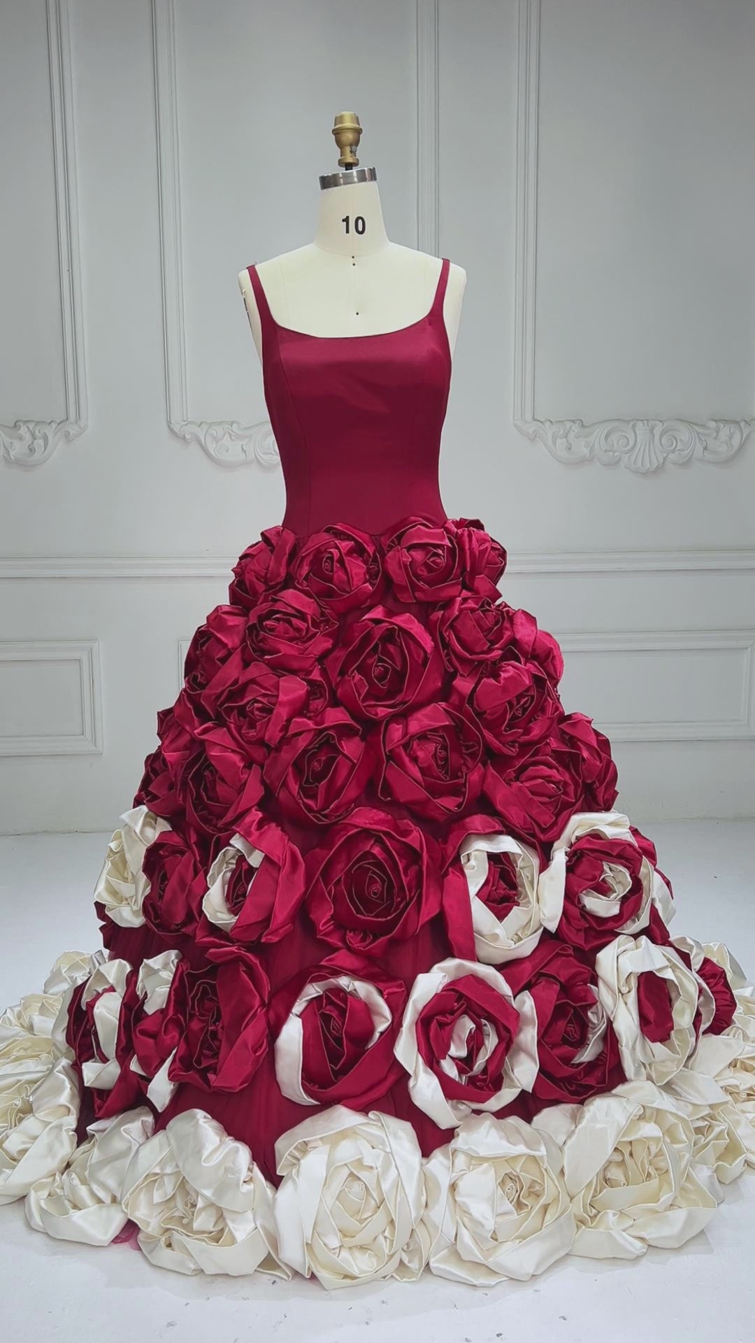 Elegant Red and White Rosette A Line Ball Gown Wedding Dress Special Occasion Dresses Photography Bridal Gown Photoshoot Dress YW251060