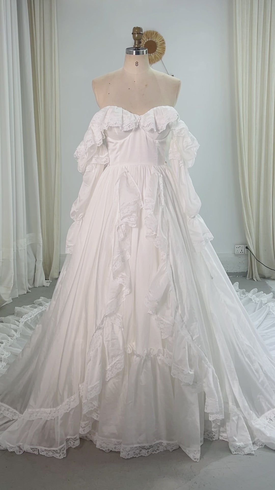 Off-the-shoulder Gown with Adjustable Train Elegant Special Event Ball Gown YW260265-1